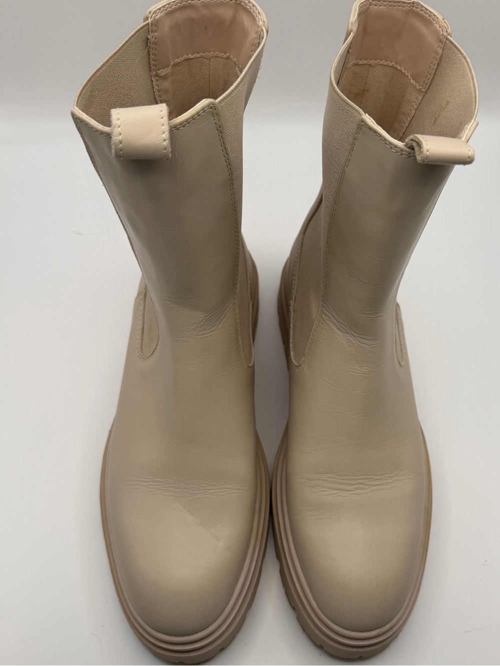 Zara Women’s EU 39 US 8 Beige Chelsea Boots Chunky Lug Sole Platform Ankle